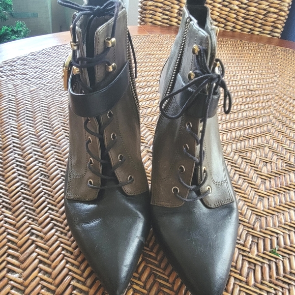 Michael Kors Brena leather boot bootie - Picture 8 of 9